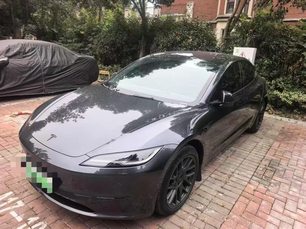 打开图片灯箱:Tesla 2023 Model 3 Rejuvenation Edition Rear Wheel Drive Automatic Transmission