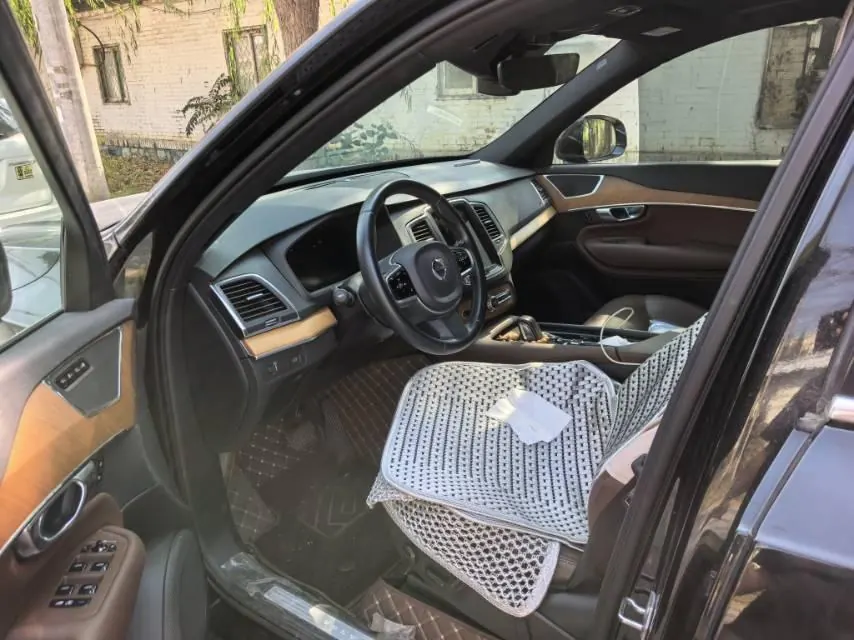 Volvo XC90 (Imported) 2021 XC90 48V 2.0T B5 Zhixing Deluxe Edition 7-seat Automatic Gear 4