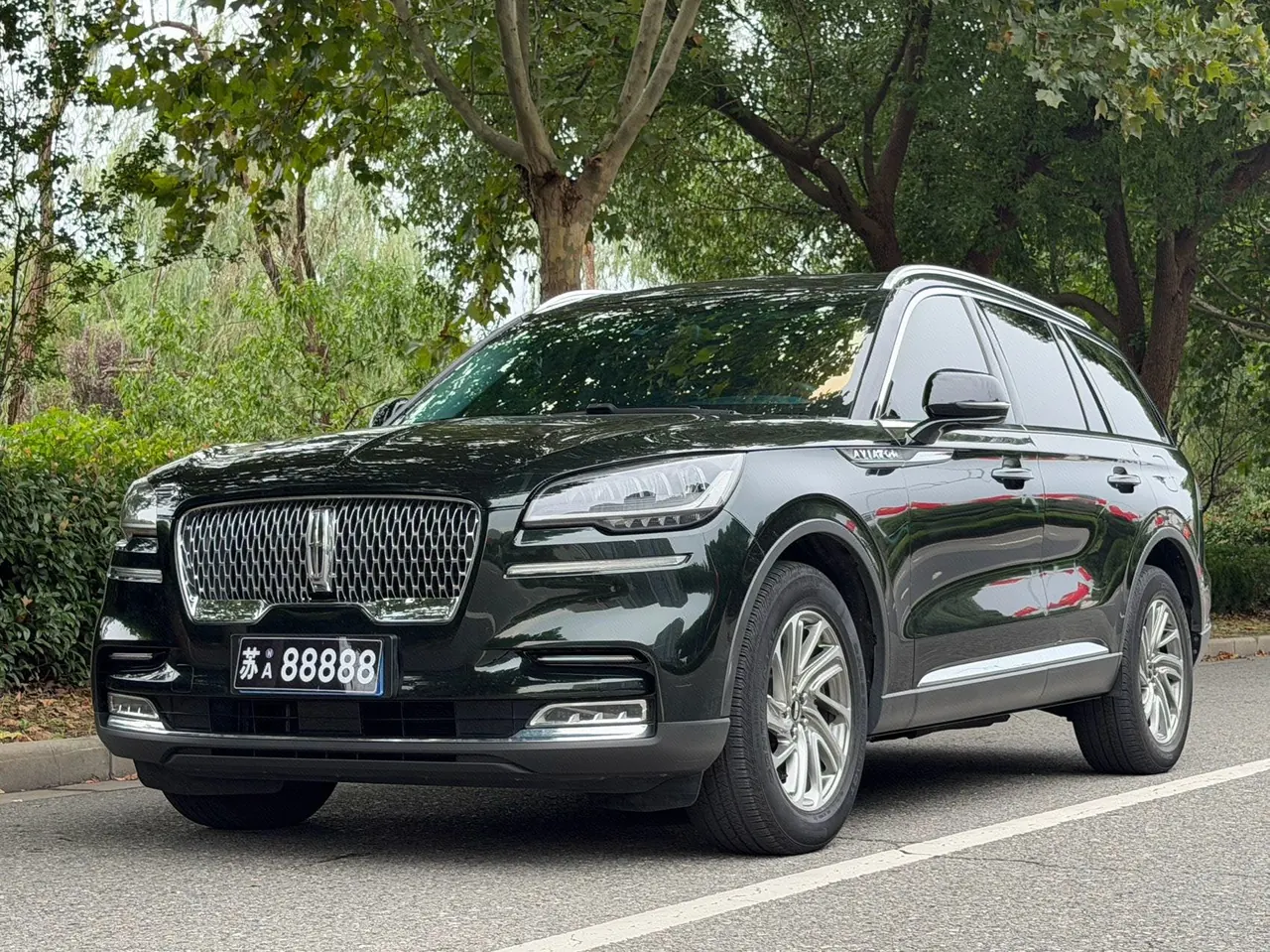 Lincoln 2021 Aviator 3.0T V6 4-wheel Drive Premium Edition Automatic Gear - View 1