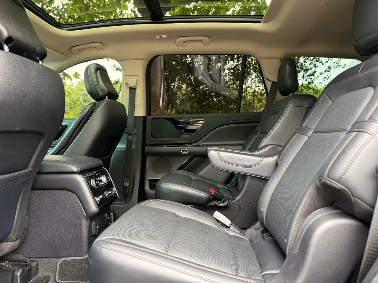 Lincoln 2021 Aviator 3.0T V6 4-wheel Drive Premium Edition Automatic Gear 10