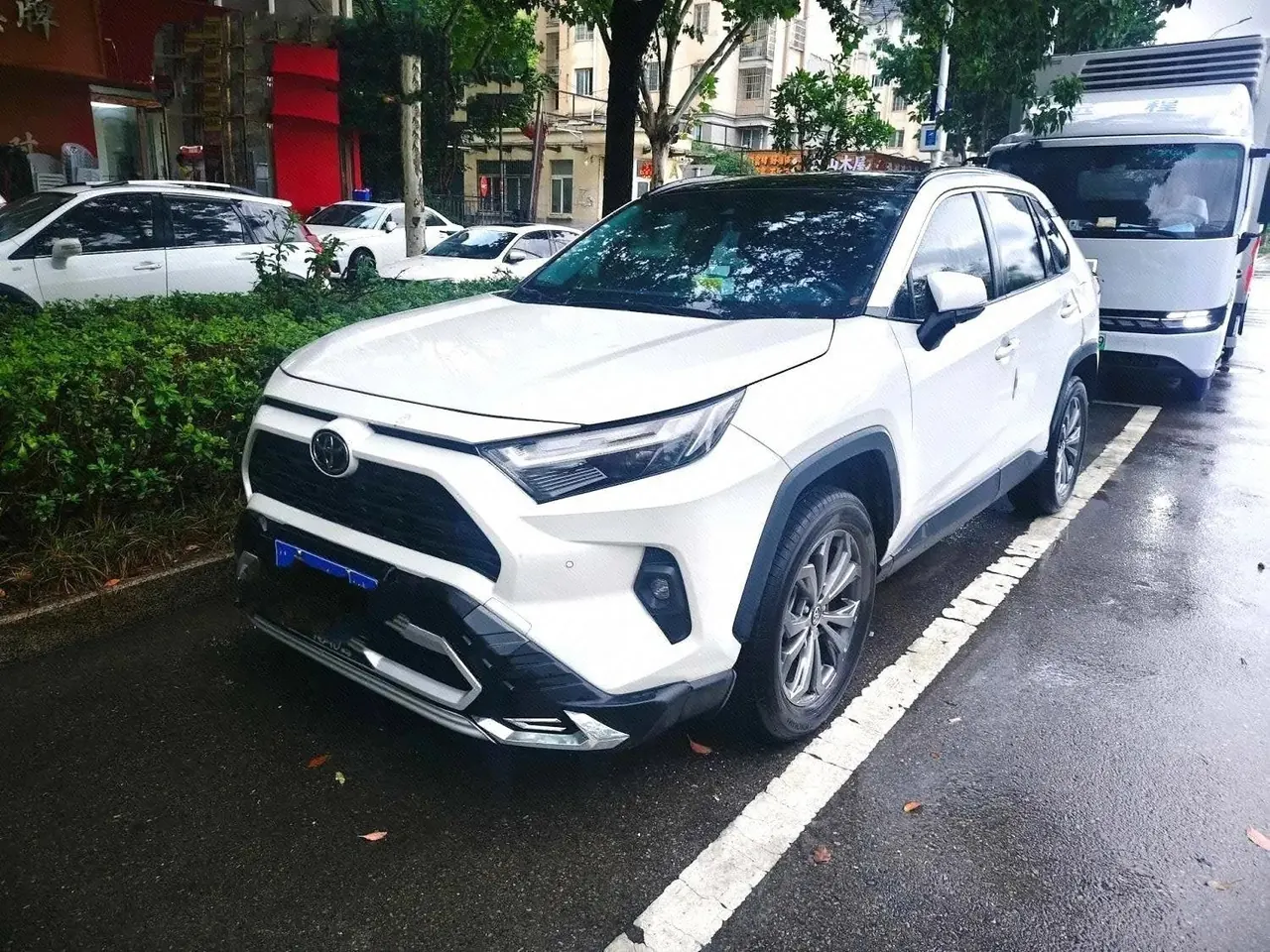 Open image lightbox: Toyota 2023 RAV4 Rongbo 2.0 Stepless Two-Drive Fashion Plus Edition Automatic Gear