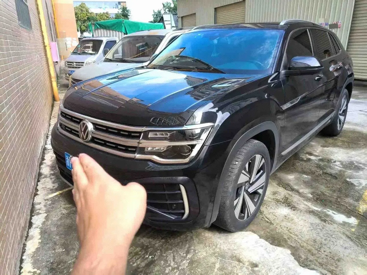 打开图片灯箱:Volkswagen 2023 Tuang X 2.0TSI 380TSI 4WD Respect Deluxe Automatic Transmission