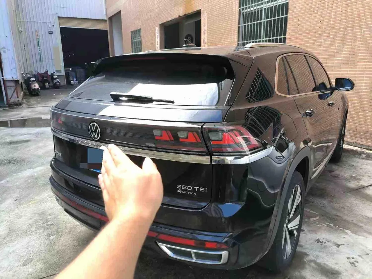 Volkswagen 2023 Tuang X 2.0TSI 380TSI 4WD Respect Deluxe Automatic Transmission 5