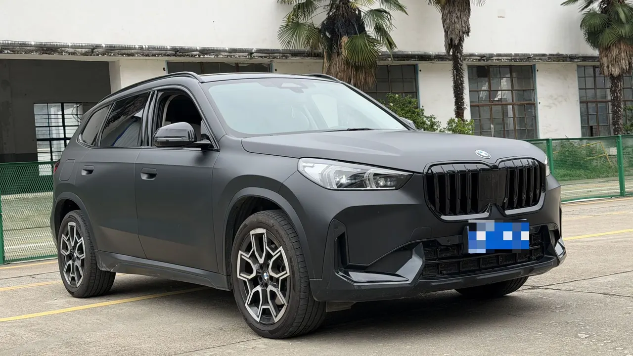 BMW 2023 X1 sDrive25Li 2.0T X design set automatic gear 3
