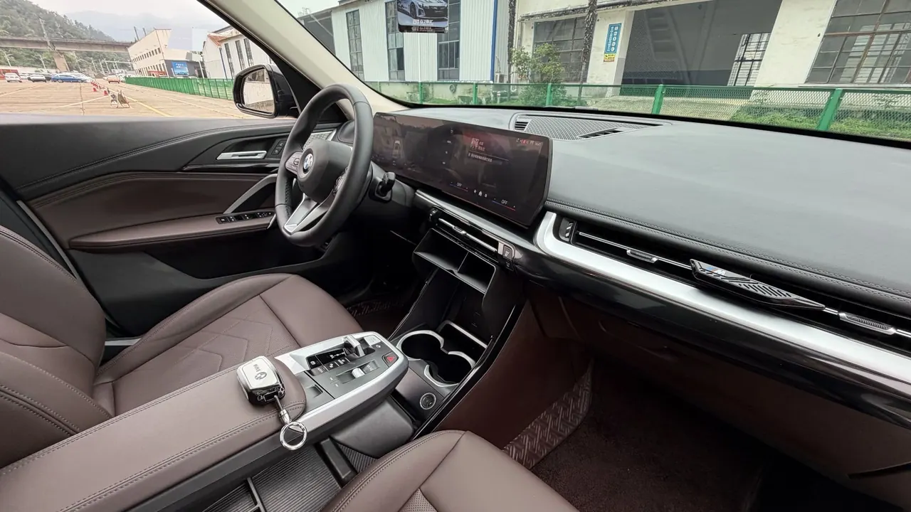 BMW 2023 X1 sDrive25Li 2.0T X design set automatic gear 8