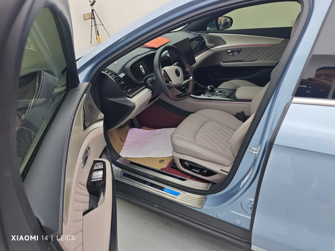 BYD 2024 Han DM-i 1.5T stepless glory version 121KM honorable automatic gear 4