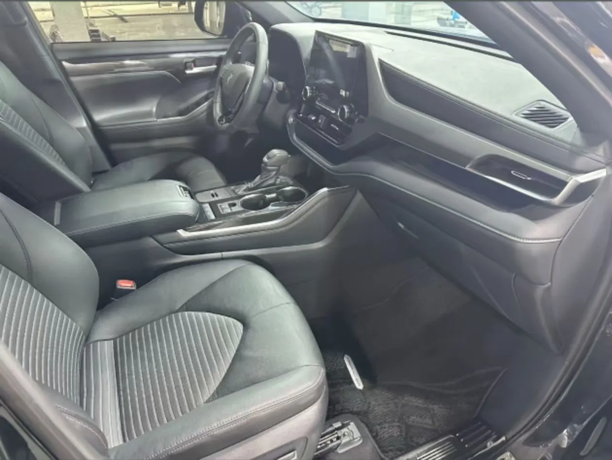 Toyota 2024 Crown Land Release HEV 2.5 Stepless Four-wheel Drive Flagship Automatic Gear 4