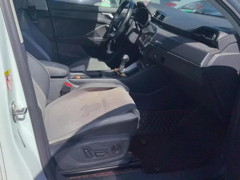 Audi 2021 Q3 1.4TFSI 35TFSI Fashion Dynamic Automatic 3