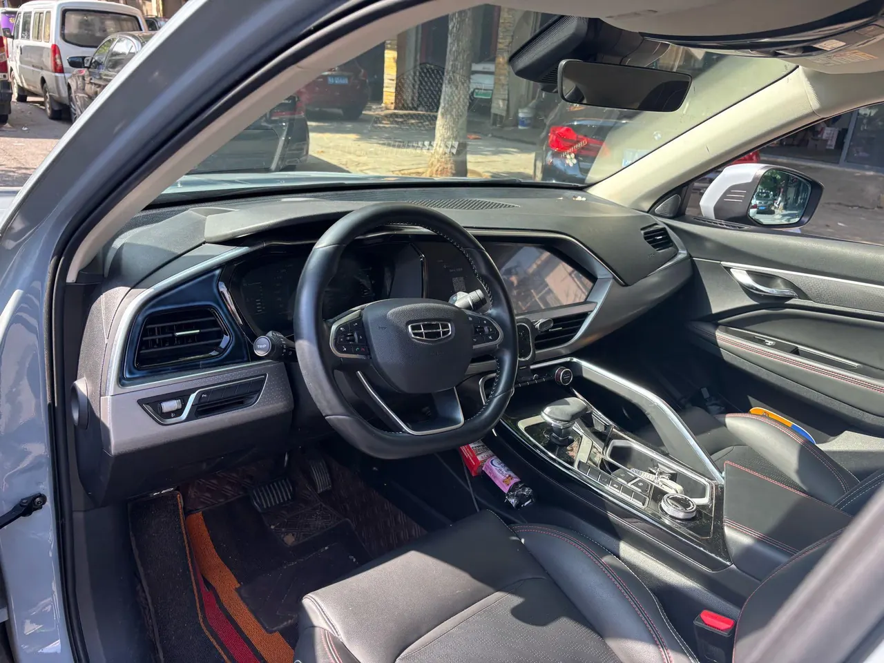 Geely 2021 xingyue S 2.0TD two-drive lightning version automatic gear 7