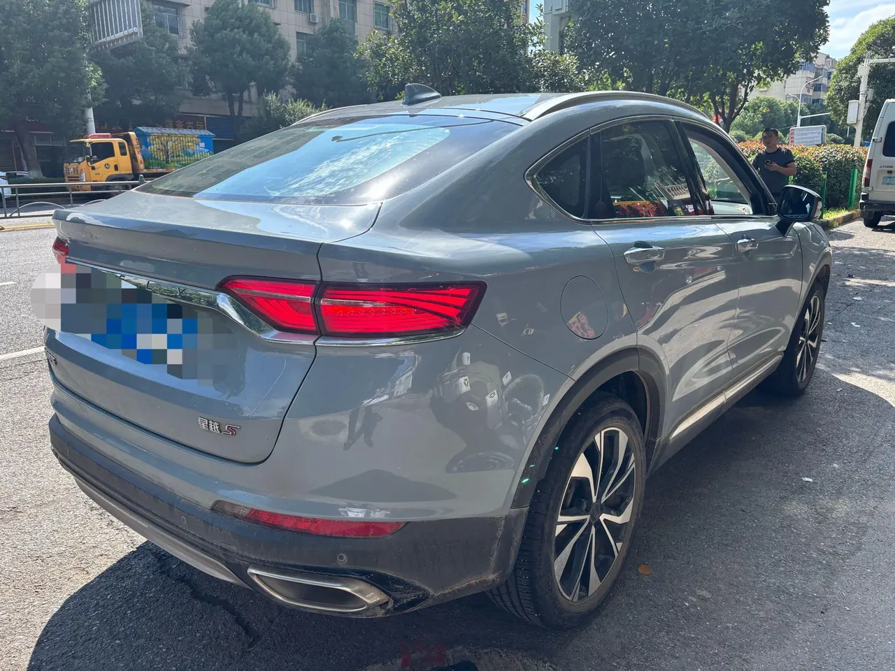 Geely 2021 xingyue S 2.0TD two-drive lightning version automatic gear 9