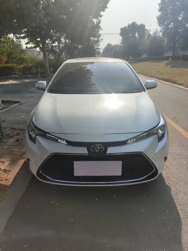 Toyota 2021 Lei Ling 1.2T Stepless 185T Deluxe Automatic Gear 2
