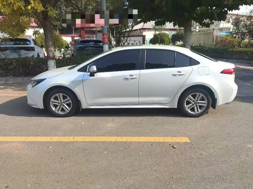 Toyota 2021 Lei Ling 1.2T Stepless 185T Deluxe Automatic Gear 4