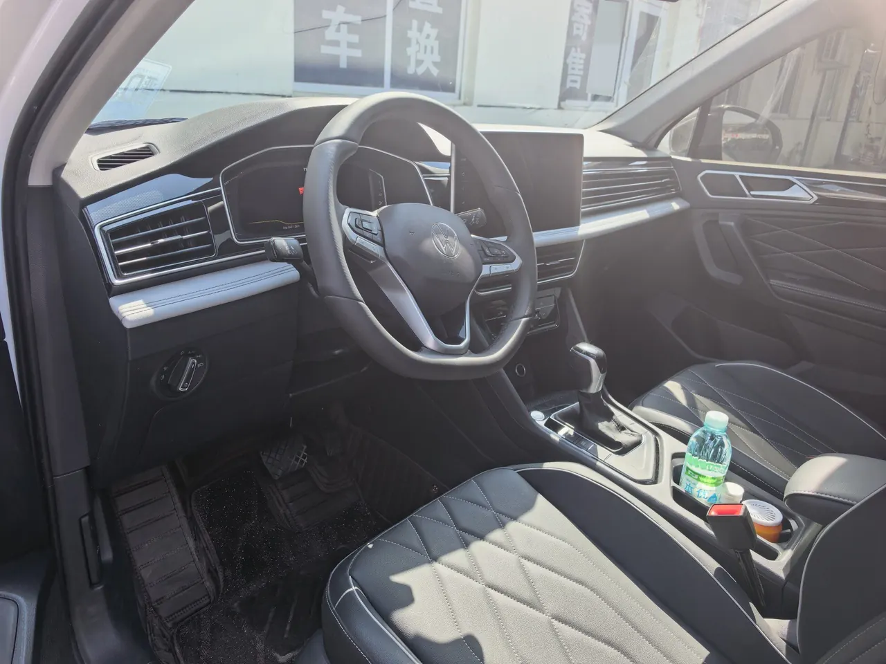 Volkswagen 2024 Tiguan L 1.5TSI 300TSI Front-Wheel-Drive Smart Enjoyment Edition Automatic Transmission 3