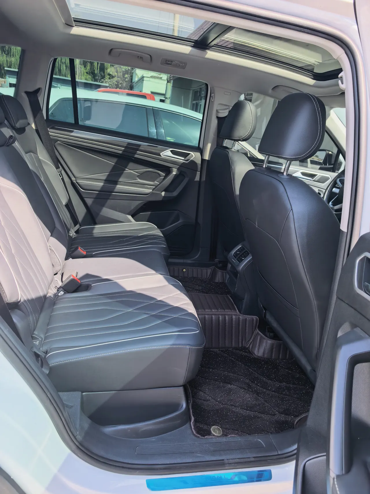 Volkswagen 2024 Tiguan L 1.5TSI 300TSI Front-Wheel-Drive Smart Enjoyment Edition Automatic Transmission 8