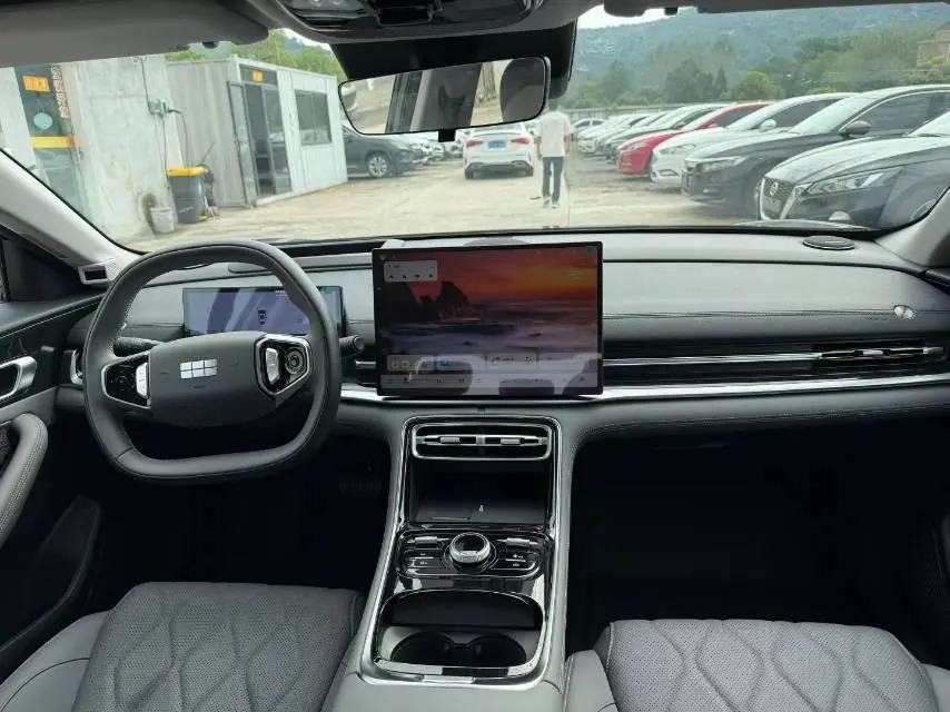 Geely Galaxy 2025 A7 EM-i 1.5 70km Premium Edition Automatic Gear 5