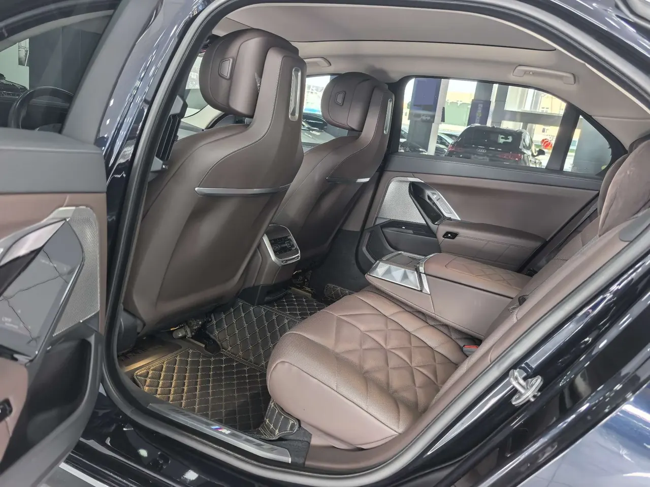 BMW 7 Series (Imported) 2023 735Li 48V 3.0T M Sports Suit Automatic Gear 4