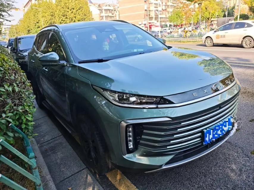 Xingtu 2024 Lingyun 1.6T 300T Two-Drive Xingyao Edition Automatic Gear 3