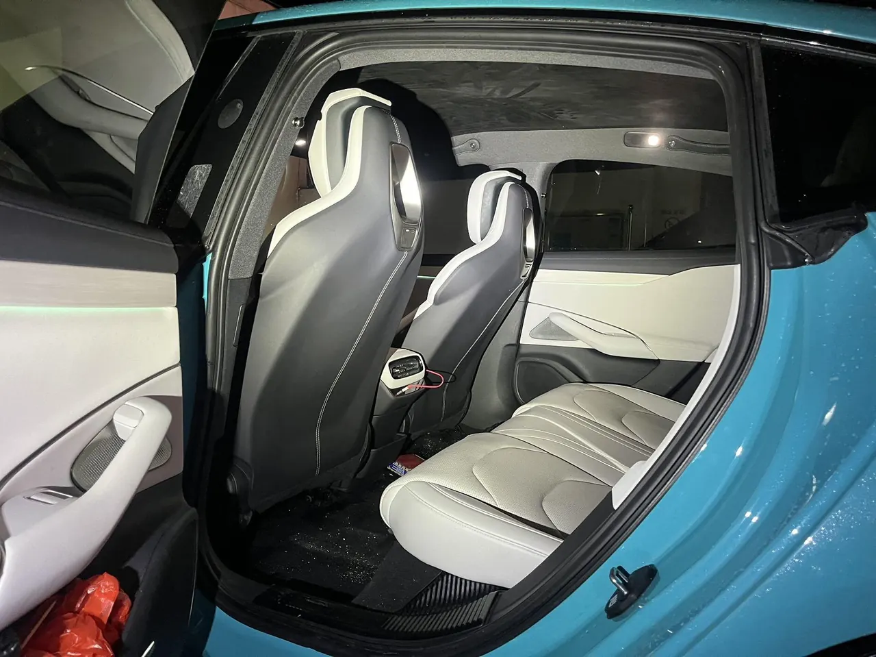 MI 2024 SU 7 700km Rear Drive Long Endurance Smart Driving Edition Automatic Gear 4