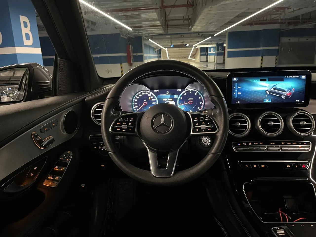 Mercedes Benz 2021 GLC 260 L 4MATIC 2.0T Dynamic Automatic 9