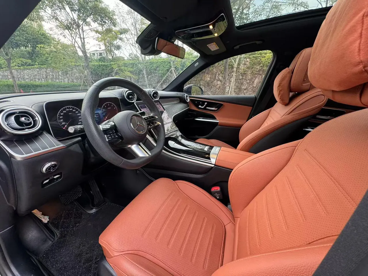 Mercedes Benz 2024 GLC 260 L 4MATIC 48V 2.0T Luxury 5-seat Automatic Gear 3