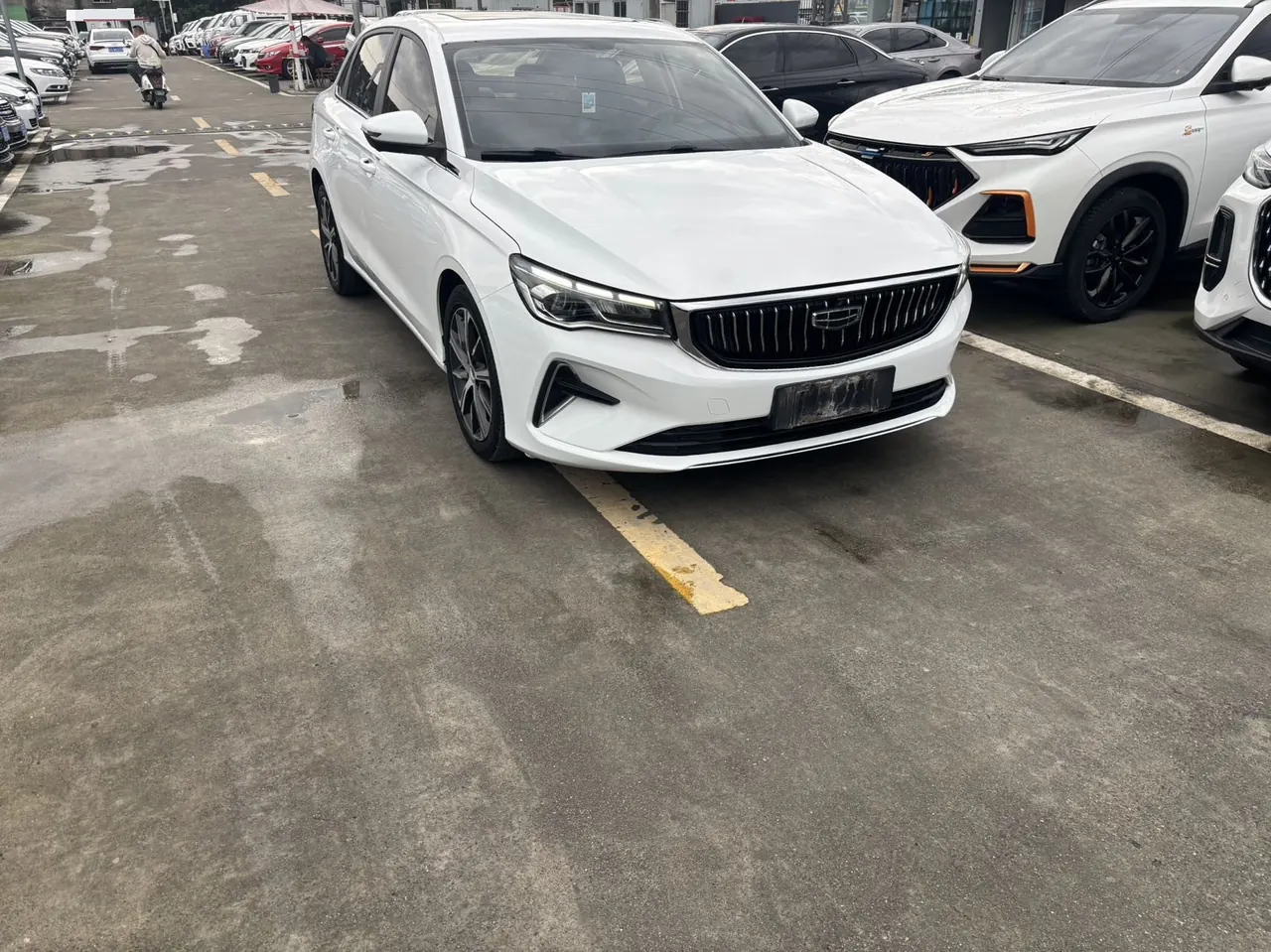 Geely 2022 Emgrand-sedan 1.5 stepless flagship automatic gear 3
