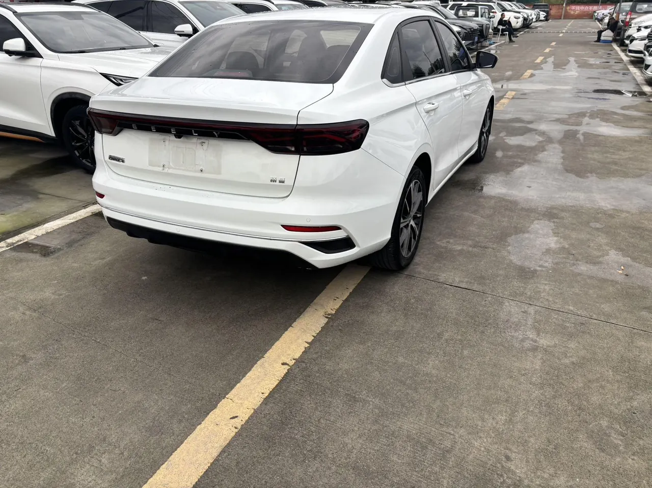 Geely 2022 Emgrand-sedan 1.5 stepless flagship automatic gear 8