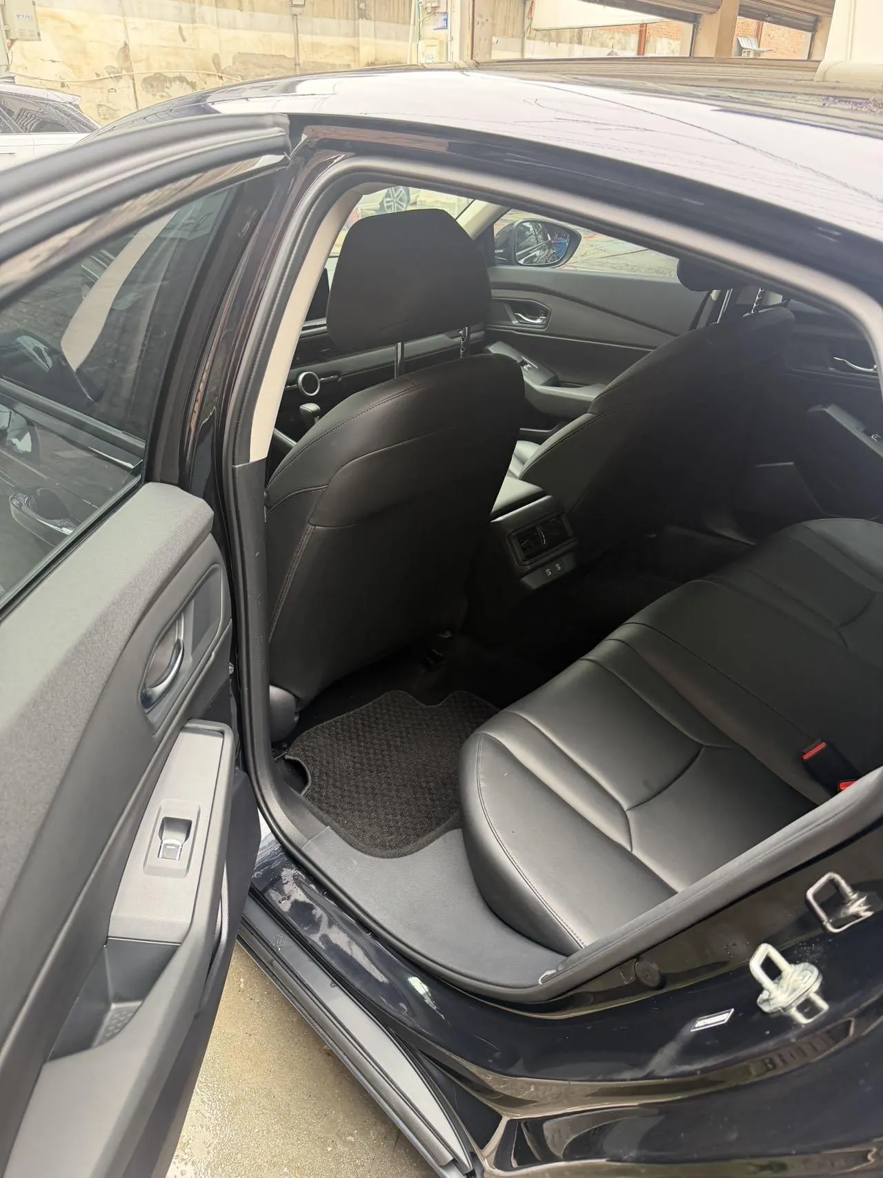 Honda 2025 11th Generation Accord 1.5T Stepless 260TURBO Comfort Edition Automatic Gear 4