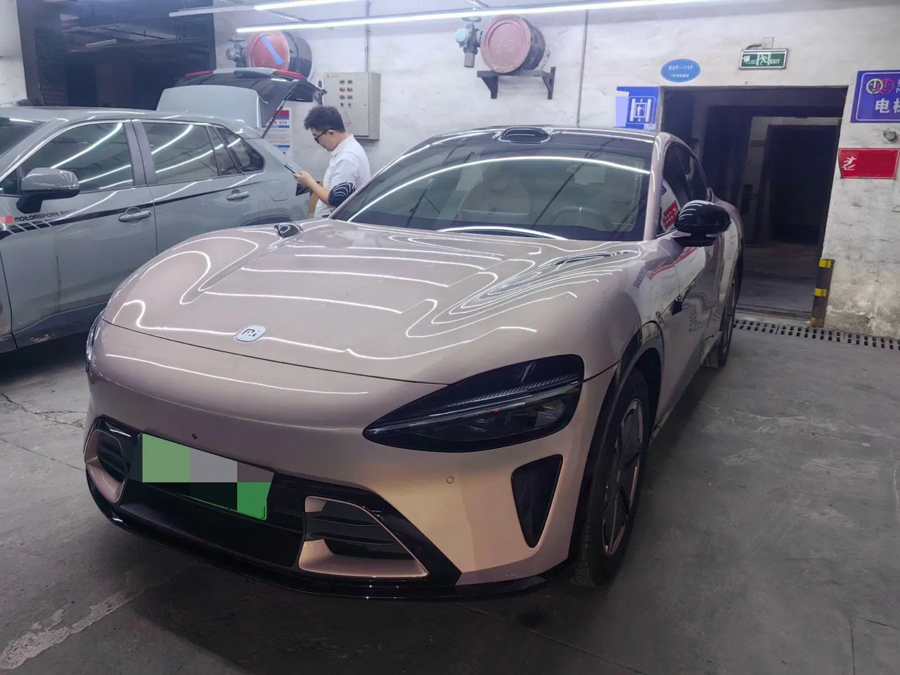Open image lightbox: MI 2025 YU7 Long Endurance Rear Drive Automatic Gear