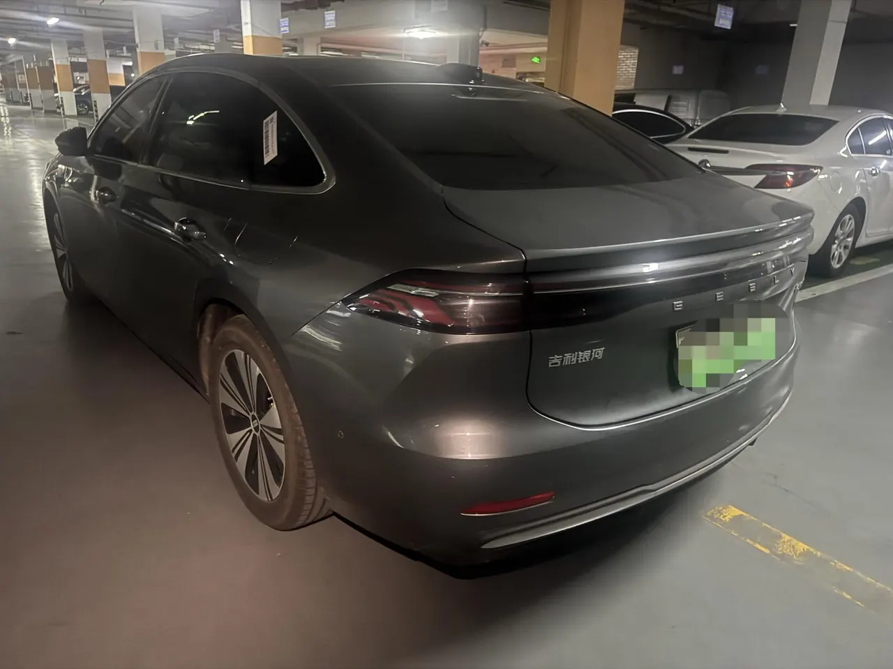 Geely Galaxy 2025 A7 EM-i 1.5 150km Discovery Edition Automatic Gear 3