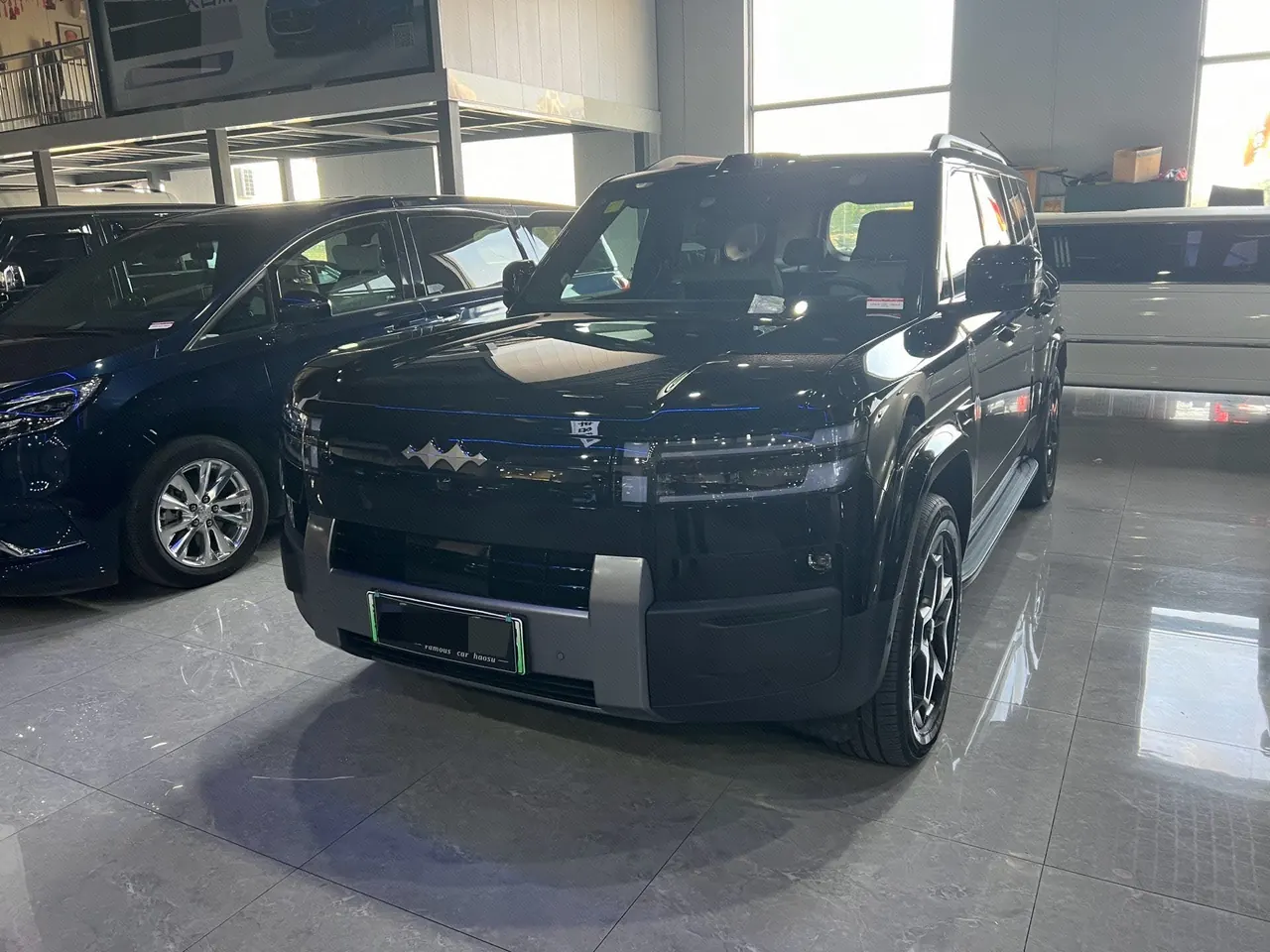 Открыть галерею: FangChengBao 2025 titanium 7 1.5T stepless 190KM four-wheel drive Ultra version of automatic gear