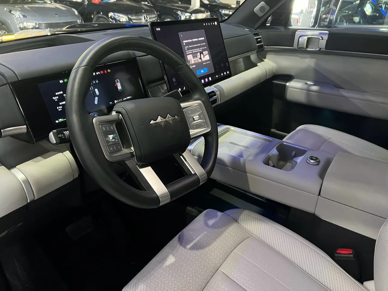 FangChengBao 2025 titanium 7 1.5T stepless 190KM four-wheel drive Ultra version of automatic gear 7