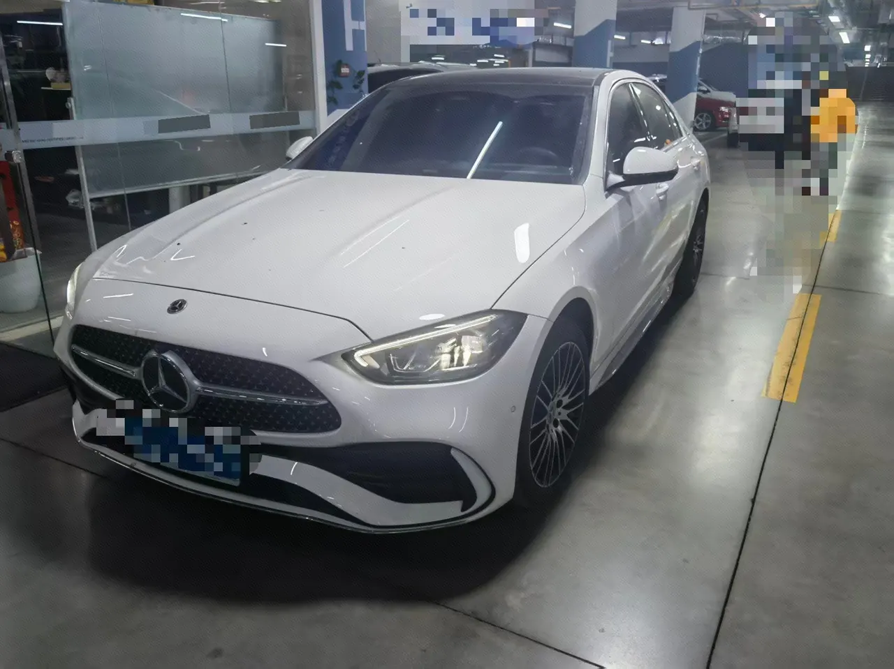Открыть галерею: Mercedes Benz Class C 2025 C 260 L 48V 1.5T (modified) automatic gear
