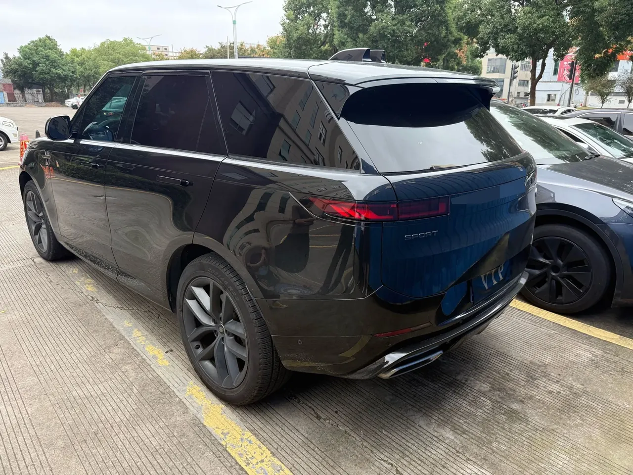 Land Rover Range Rover Sport Edition (Imported) 2023 Range Rover Sport Edition 48V 3.0T P400 Dynamic HSE Automatic Gear 6