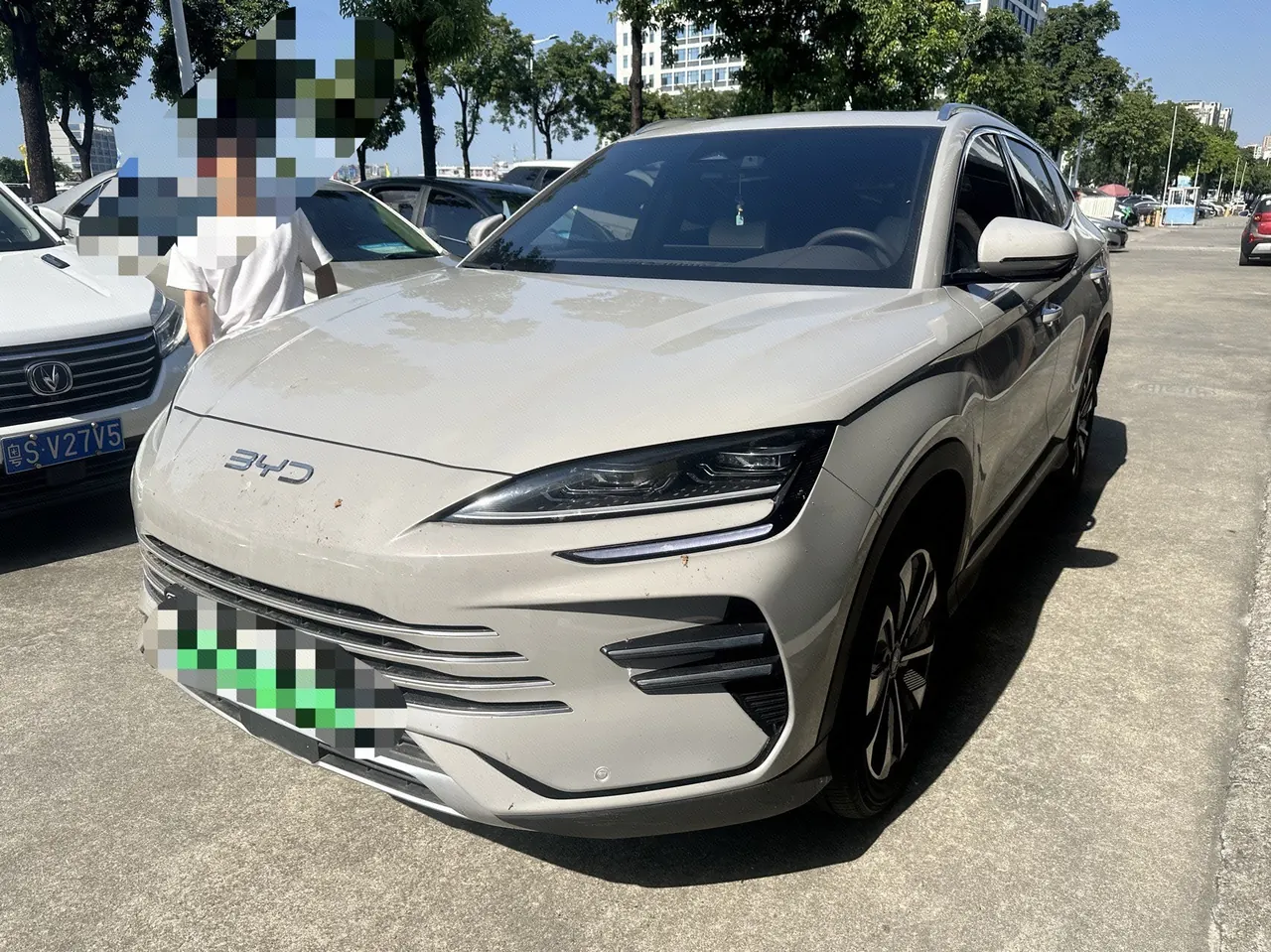 Открыть галерею: BYD Song PLUS New Energy 2025 Song PLUS DM-i 1.5 Stepless 160KM Flagship Automatic Gear