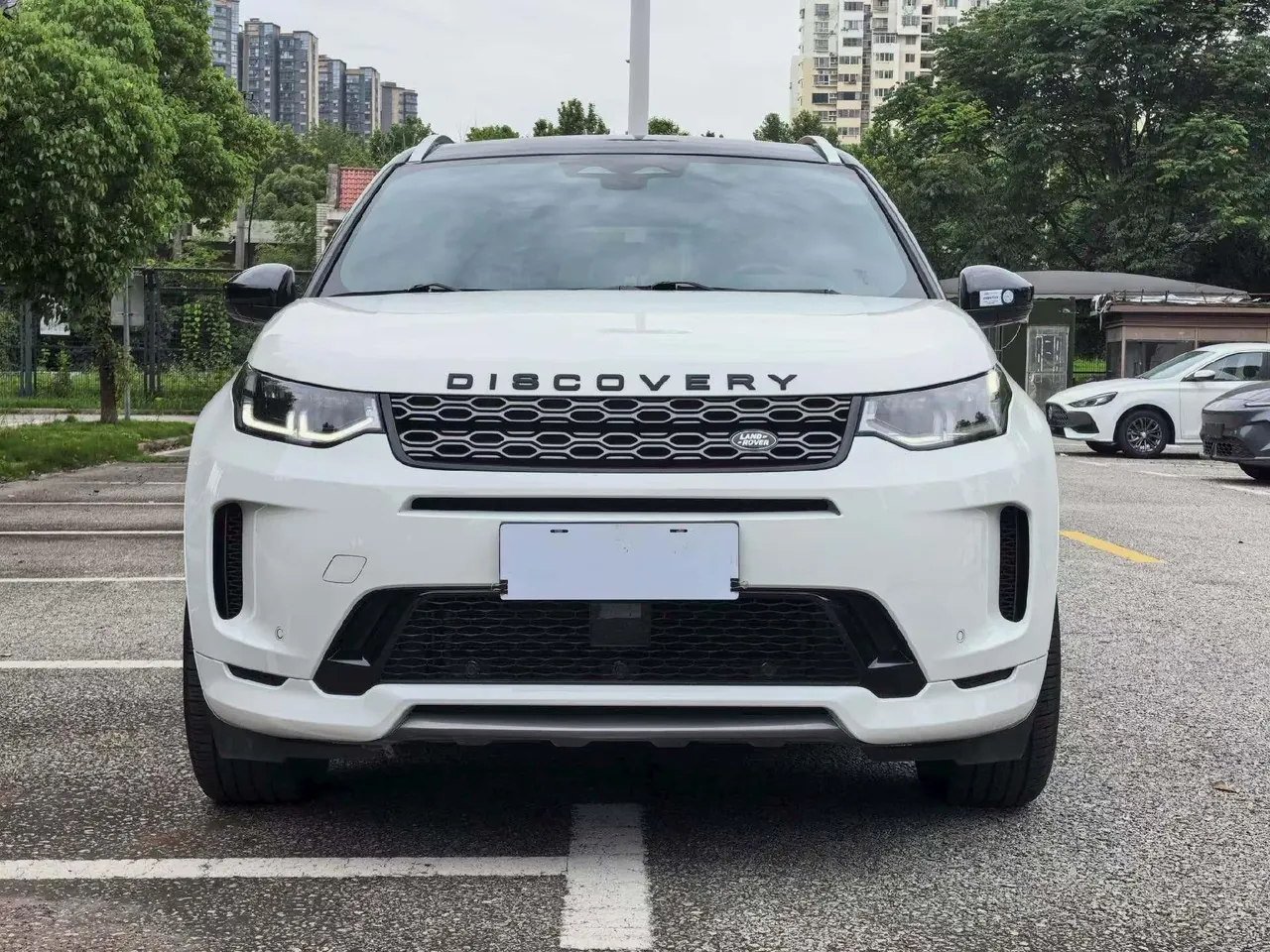 Land Rover 2022 Discovery Sports Edition 48V 2.0T 249PS R-Dynamic S Performance Edition Automatic Gear 2