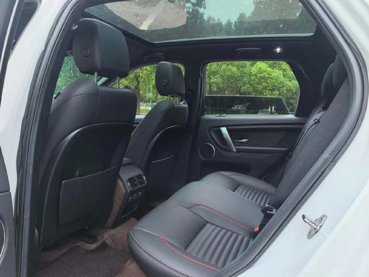 Land Rover 2022 Discovery Sports Edition 48V 2.0T 249PS R-Dynamic S Performance Edition Automatic Gear 4
