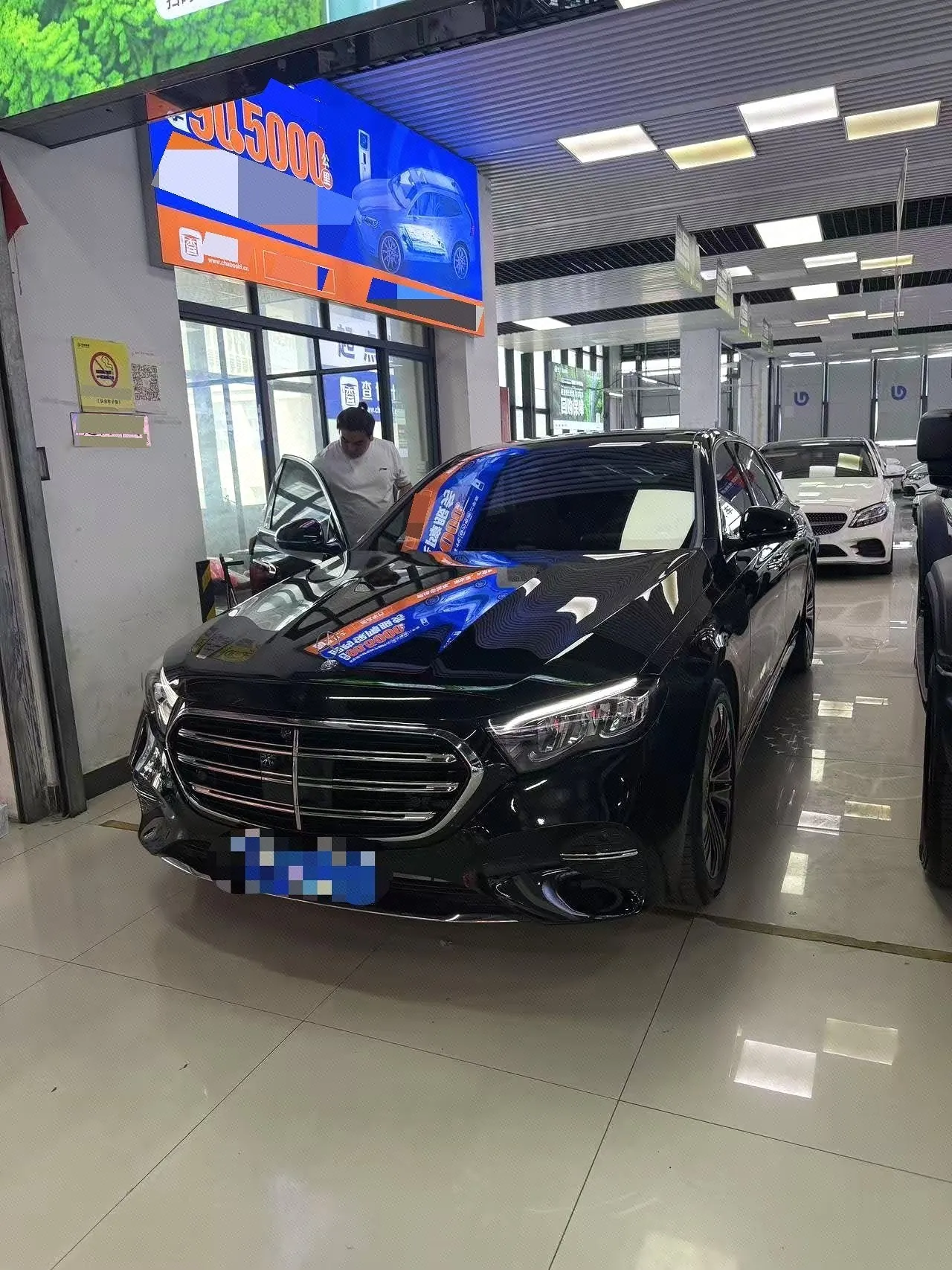打开图片灯箱:Mercedes Benz E-Class 2026 model E 300 L 48V 2.0T Luxury Edition Automatic