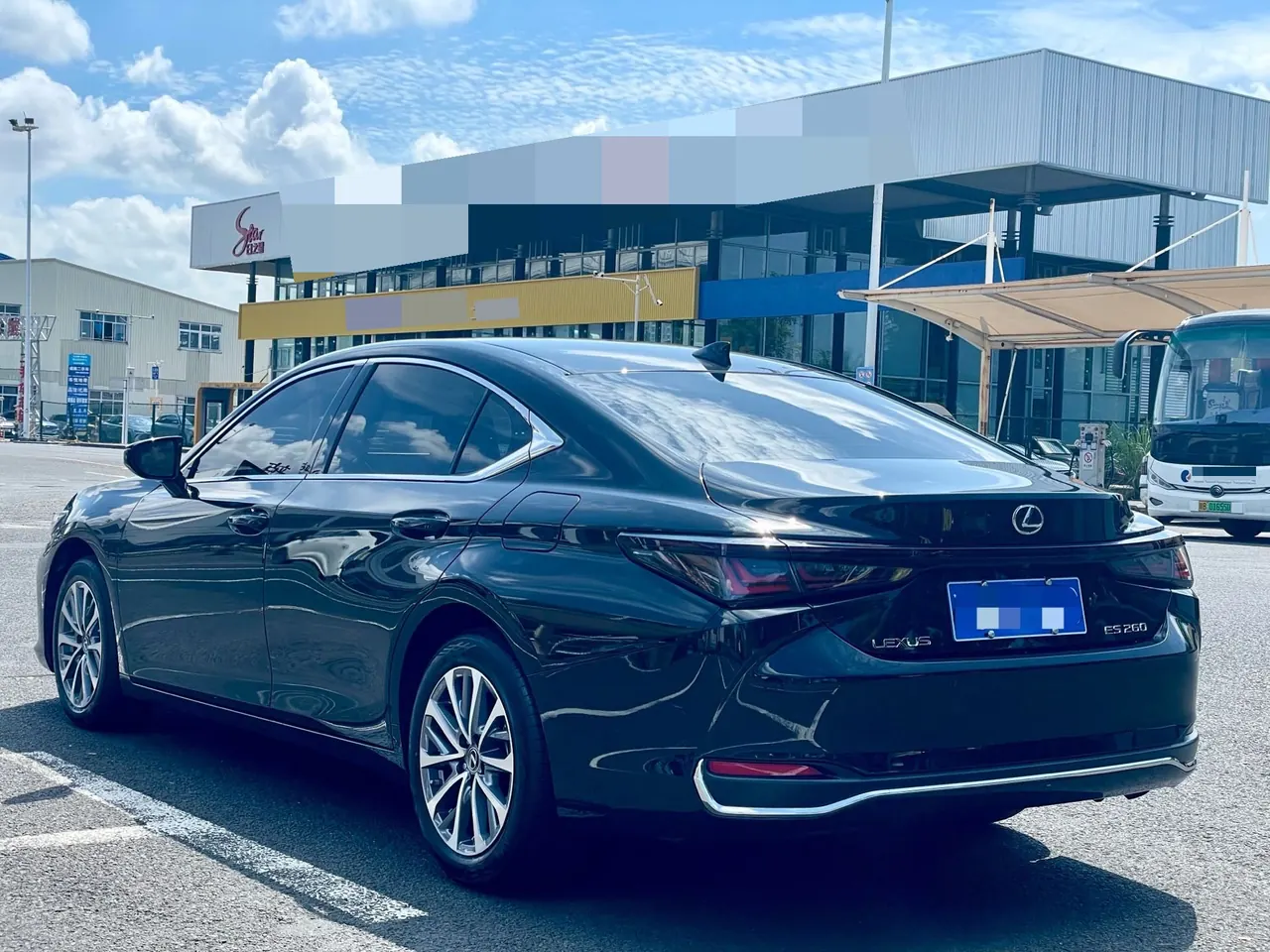 Lexus ES (Imported) 2025 ES200 2.0 Stepless Edition Automatic Gear 3