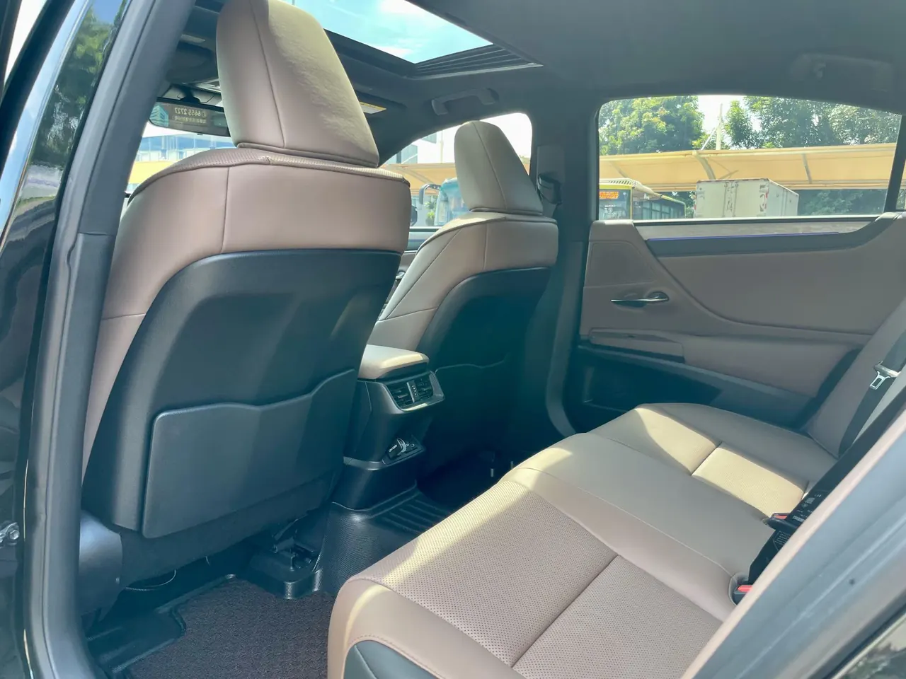 Lexus ES (Imported) 2025 ES200 2.0 Stepless Edition Automatic Gear 8