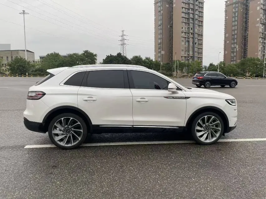 Lincoln 2022 Navigator 2.7T 4-wheel Drive Elegant Edition Automatic Gear 5