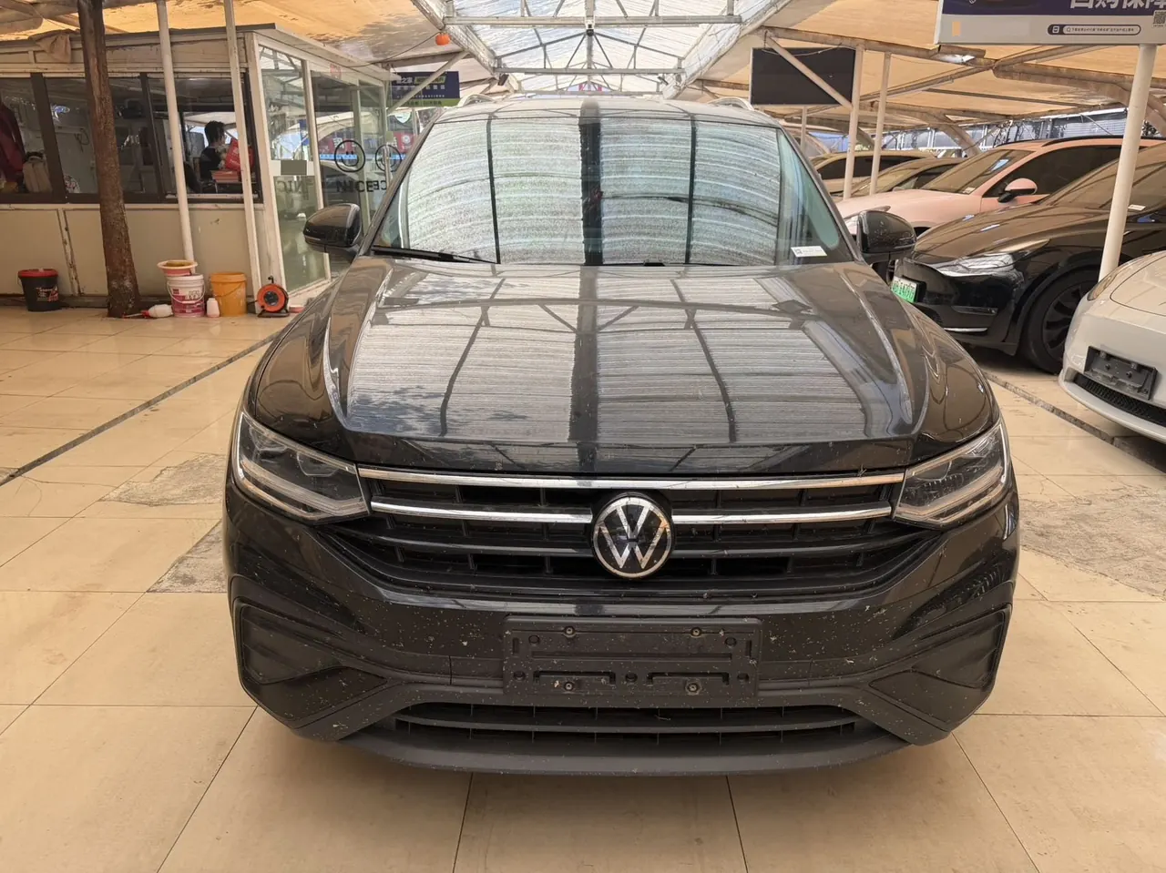 Volkswagen 2025 Tiguan L 1.5TSI 300TSI outstanding two-wheel drive Longteng version automatic gear 2