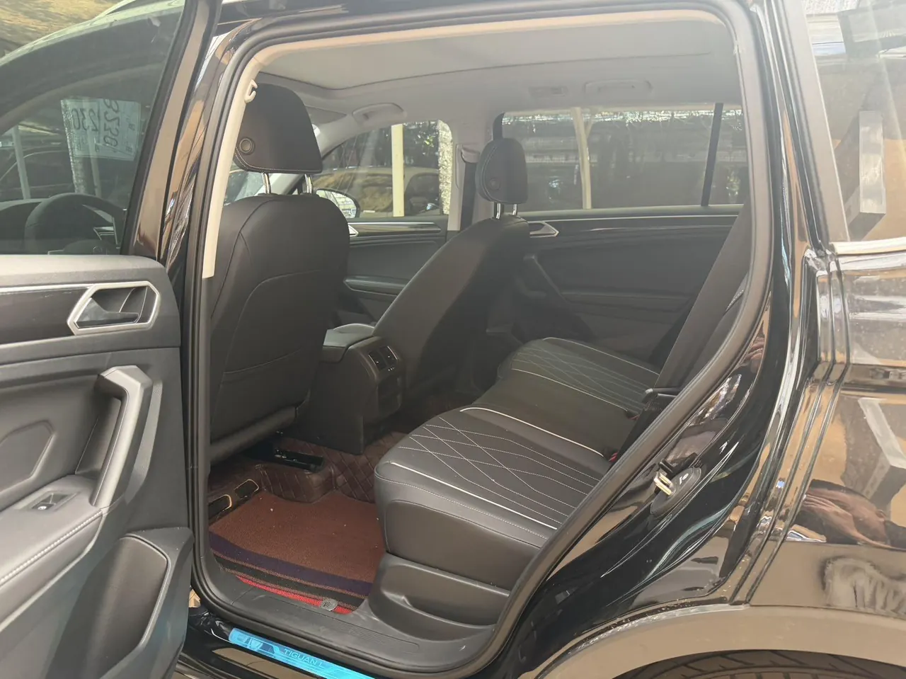 Volkswagen 2025 Tiguan L 1.5TSI 300TSI outstanding two-wheel drive Longteng version automatic gear 4