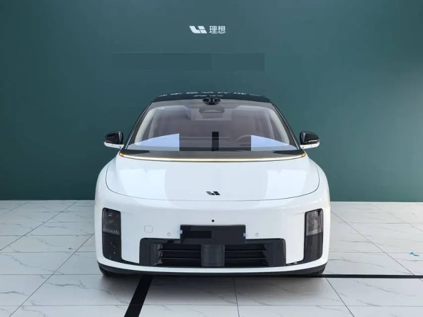 Li 2025 i8 Standard Edition Automatic Gear 3