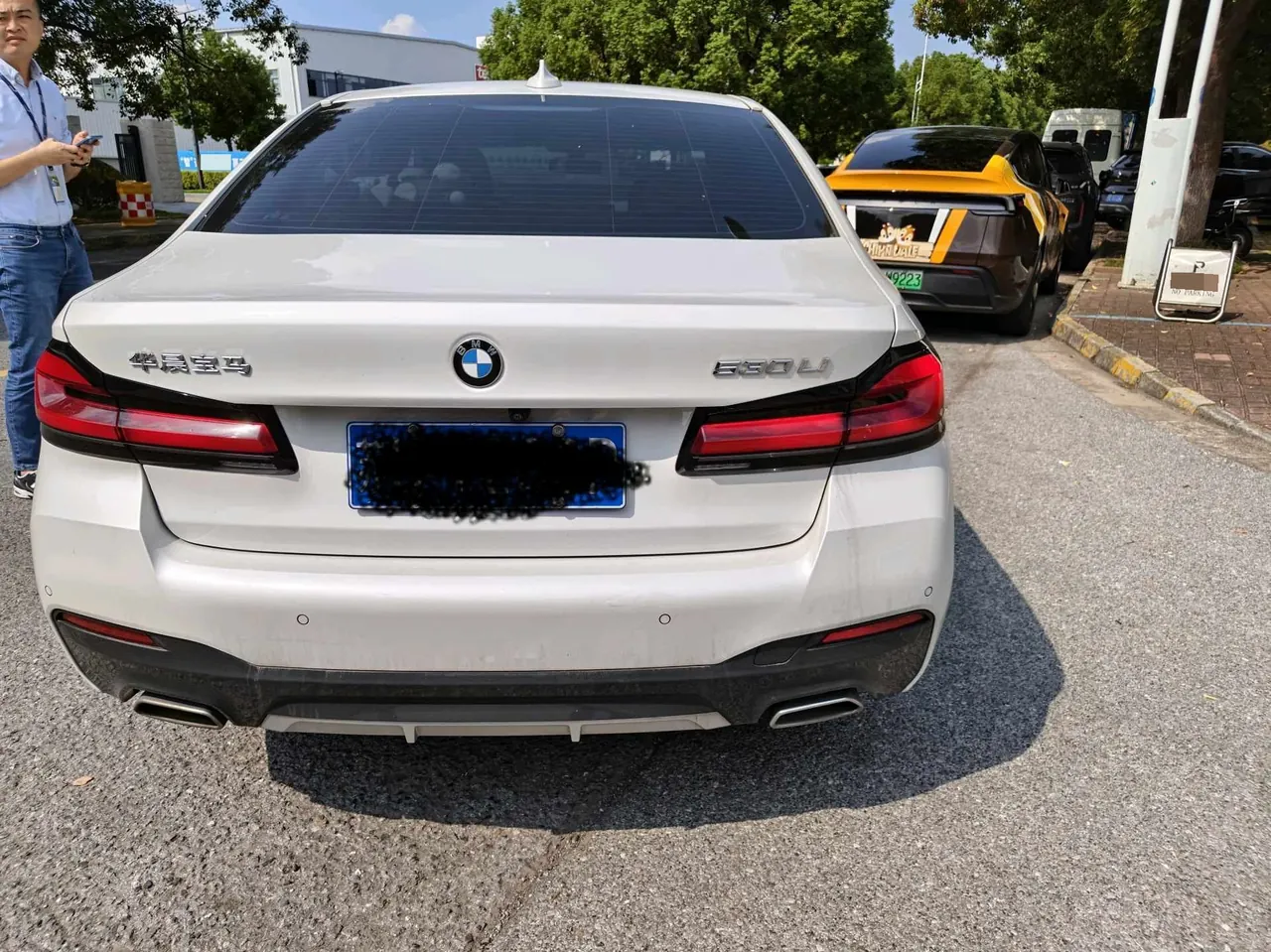 BMW 5 Series 2022 530Li 2.0T Leading M Sports Suit (Modified) Automatic Gear 3