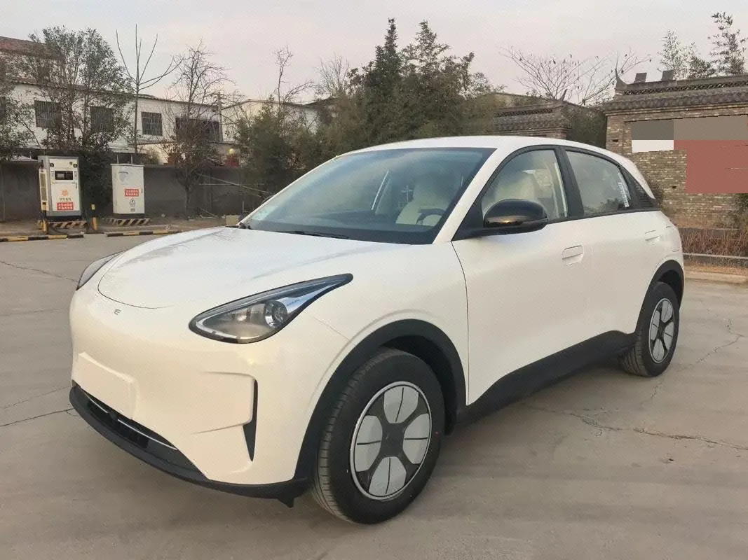 Открыть галерею: Geely 2025 Star Wish 310km Youth Edition Automatic Gear