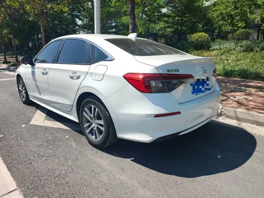 Honda 2022 Civic 1.5T Stepless 240TURBO Dynamic Automatic Gear 4