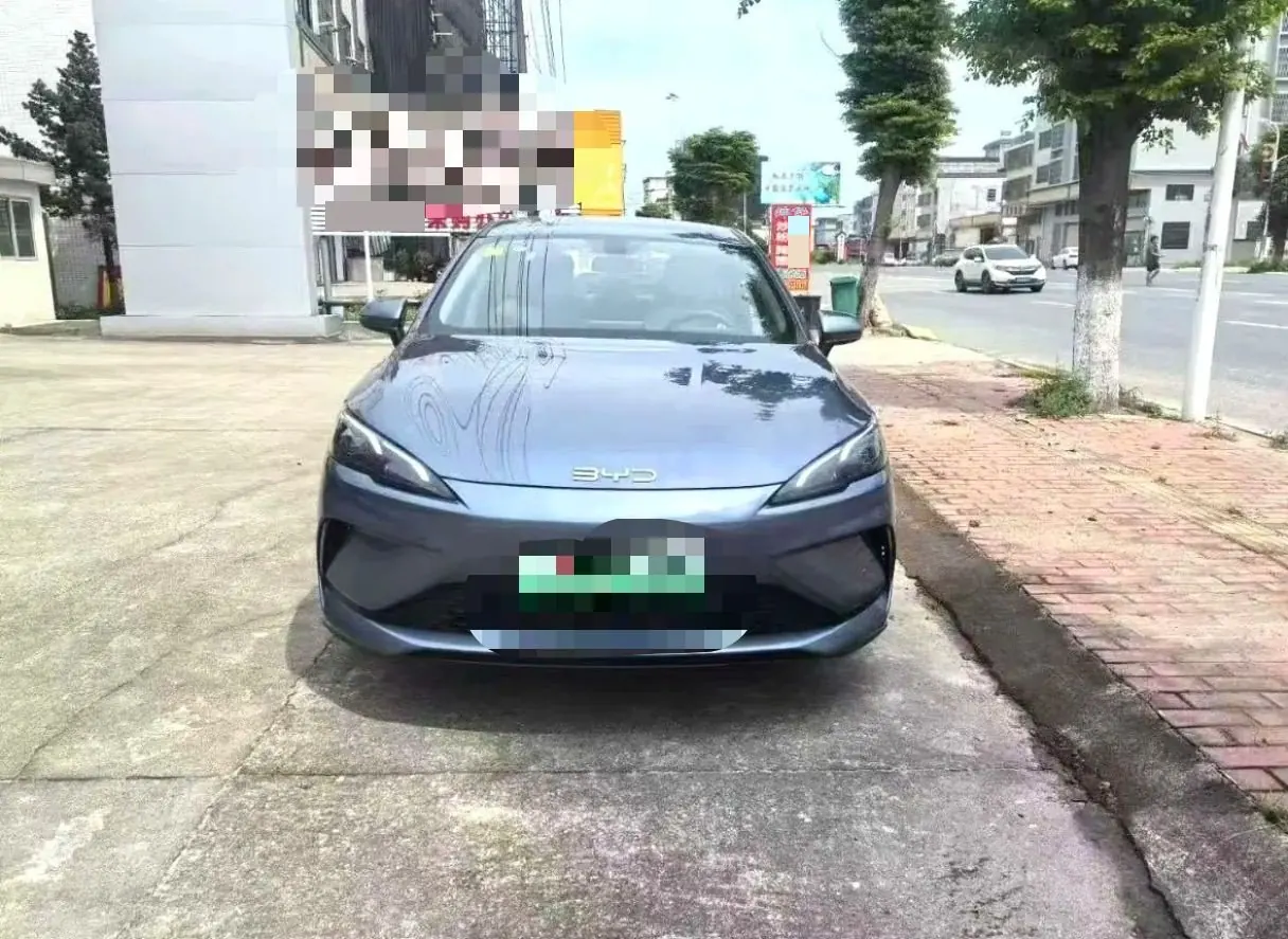BYD 2025 seals 05 DM-i 1.5 stepless smart driving version 55KM luxury automatic gear 2