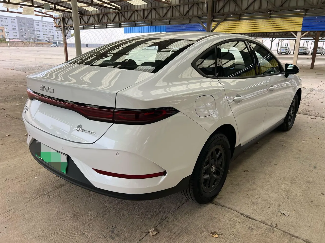 BYD 2026 Qin PLUS DM-i 1.5 CVT 128km Entry-Level Automatic 4