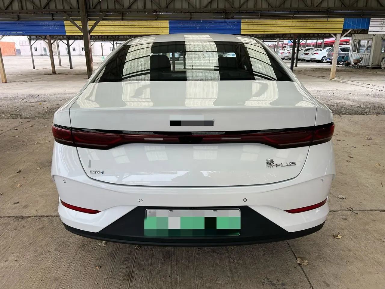 BYD 2026 Qin PLUS DM-i 1.5 CVT 128km Entry-Level Automatic 5