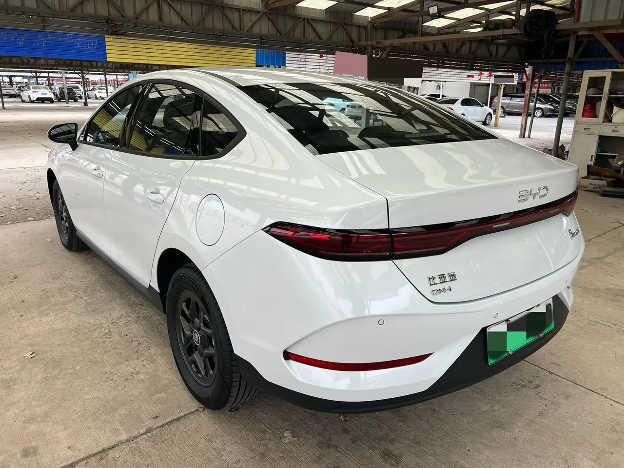 BYD 2026 Qin PLUS DM-i 1.5 CVT 128km Entry-Level Automatic 6